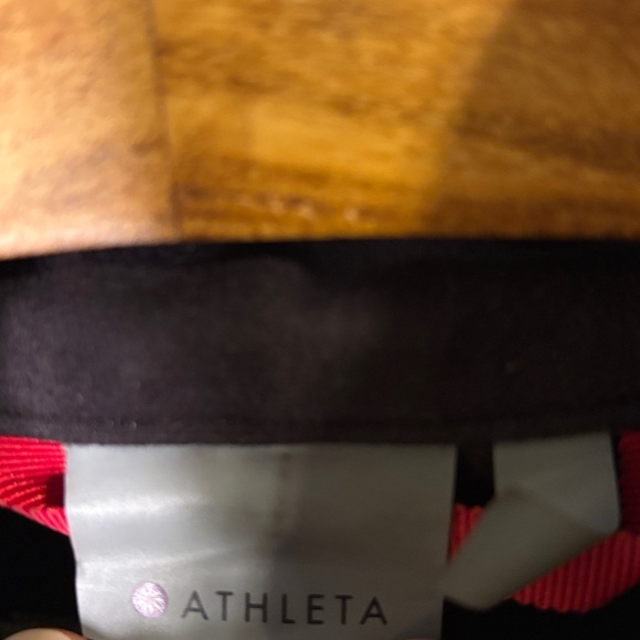 Athleta Black Quilted Running Jacket Size Medium Stowaway Hood - Picture 5 of 11